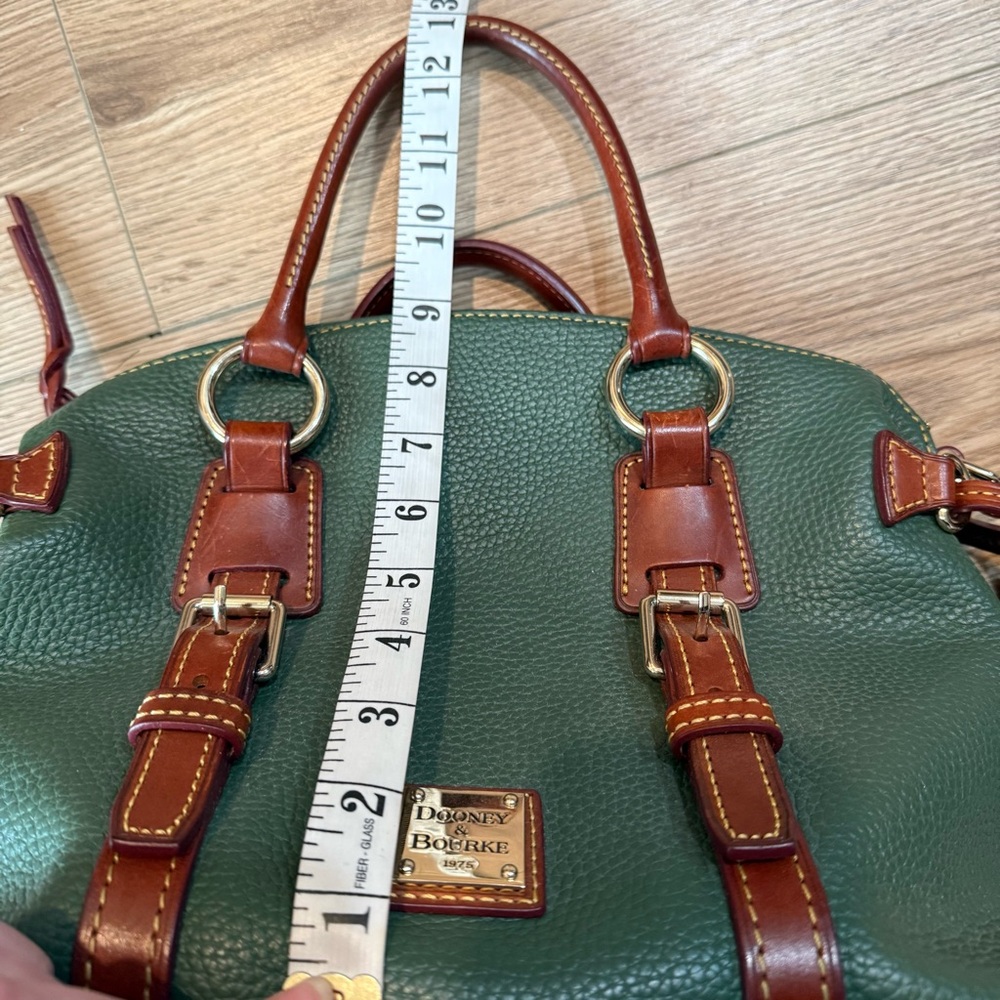 Dooney and Bourke Green Pebbled Grain Leather Bag - Picture 10 of 10